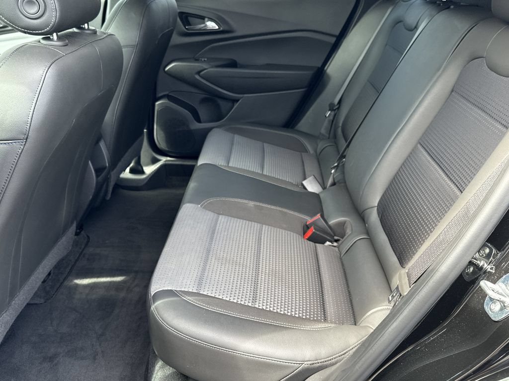 Used 2024 Chevrolet Trax LT FWD image 15