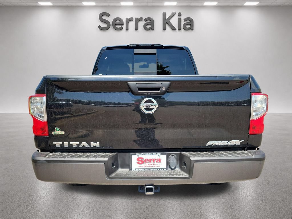 Used 2017 Nissan Titan PRO-4X AWD/4WD image 5