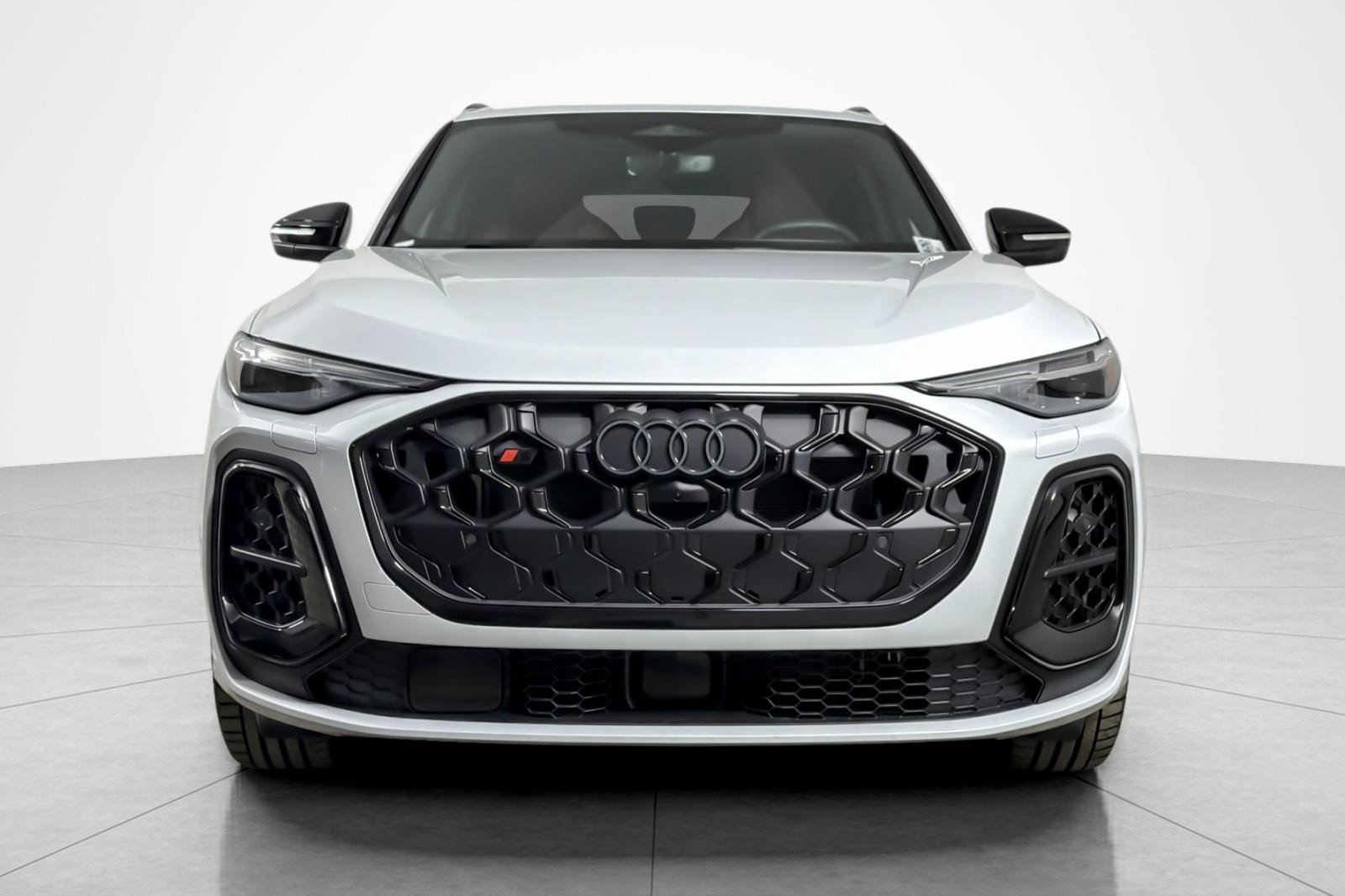 Used 2025 Audi SQ5 Prestige w/ Prestige Package AWD/4WD image 8