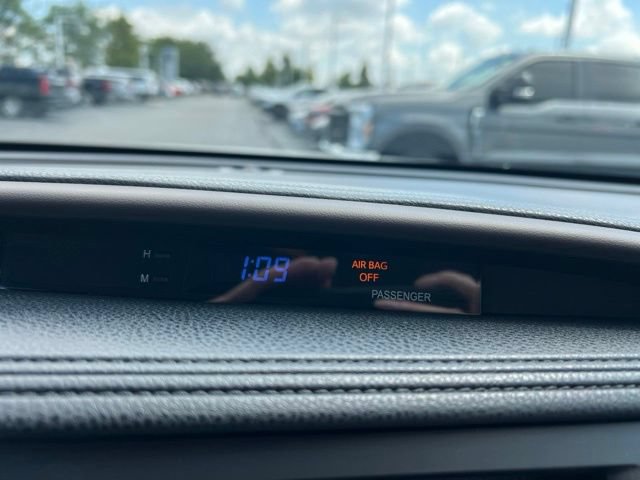 Used 2014 Toyota Highlander XLE AWD/4WD image 18