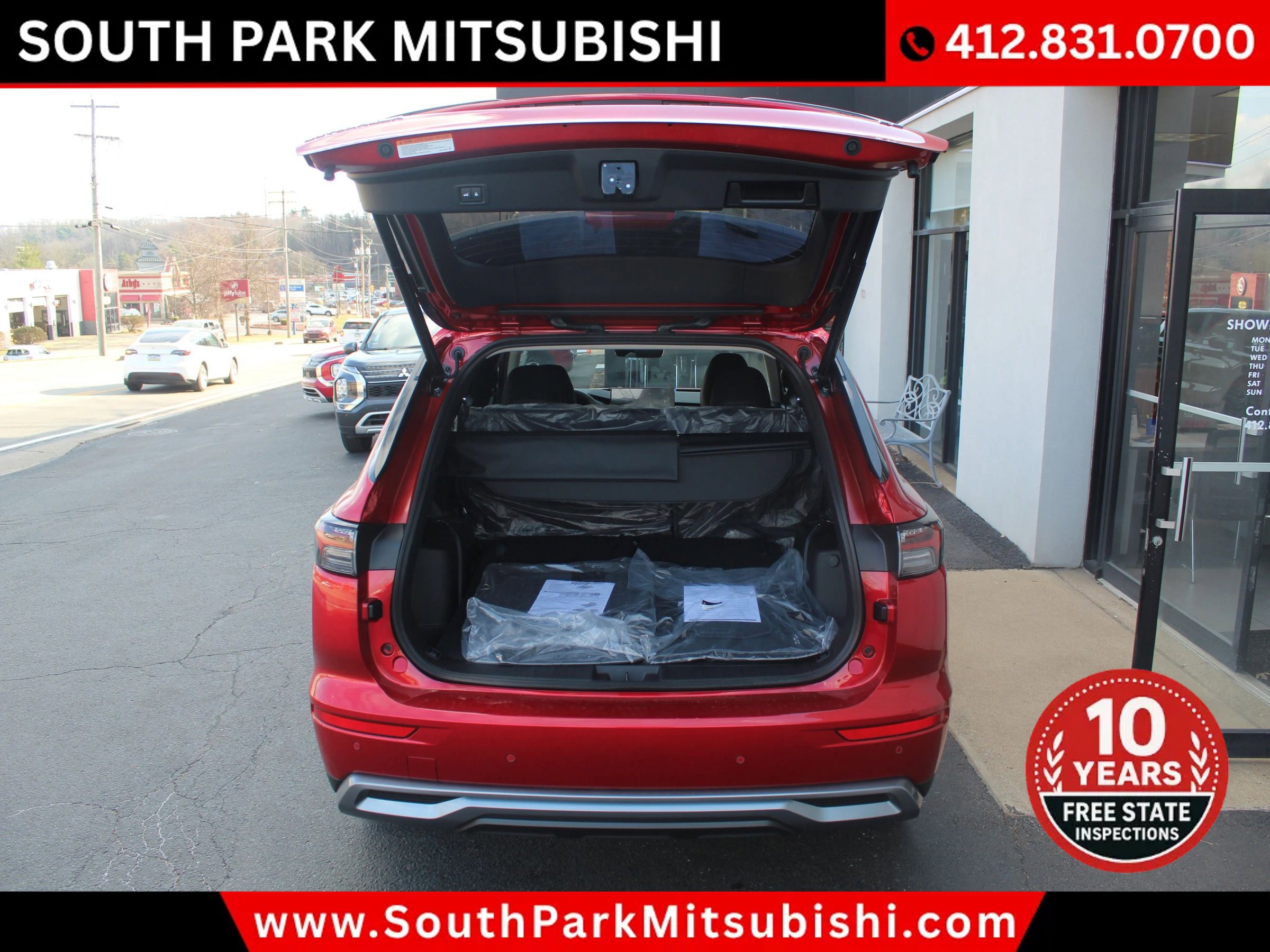 New 2025 Mitsubishi Outlander SE image 28