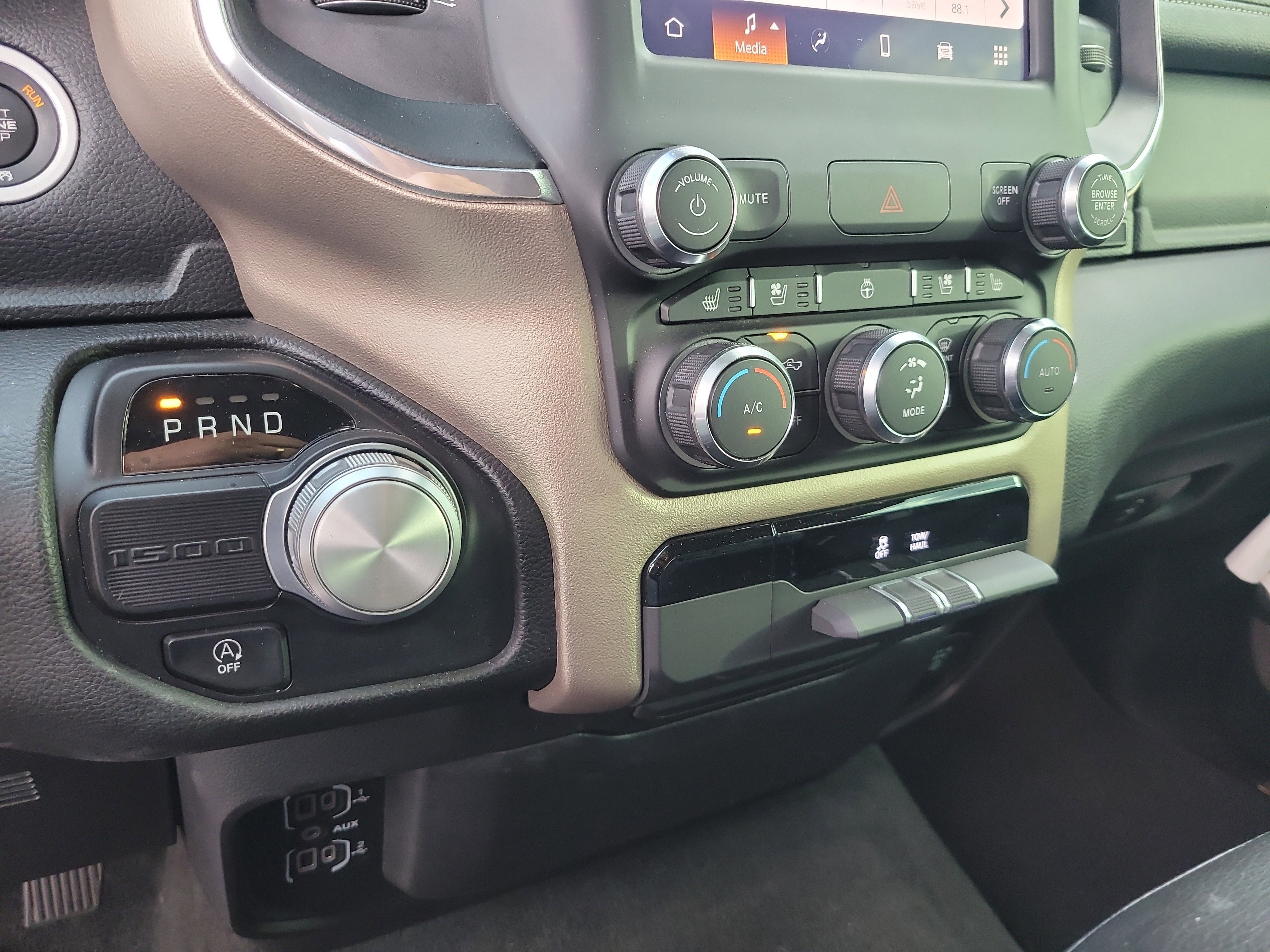 Used 2022 RAM 1500 Laramie RWD image 24