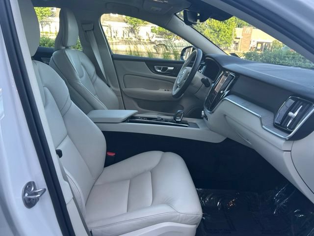 Used 2024 Volvo S60 B5 Plus w/ Climate Package AWD/4WD image 15
