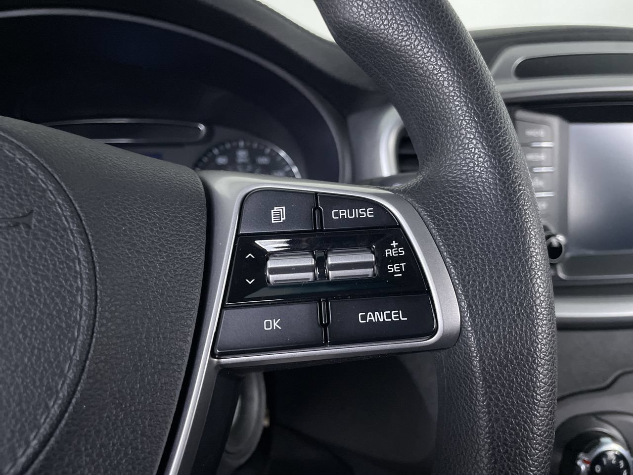 Used 2020 Kia Sorento LX AWD/4WD image 27