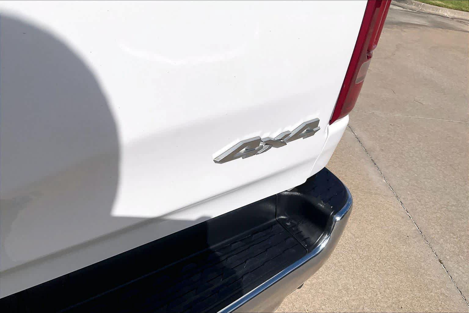 Used 2023 RAM 1500 Laramie AWD/4WD image 10