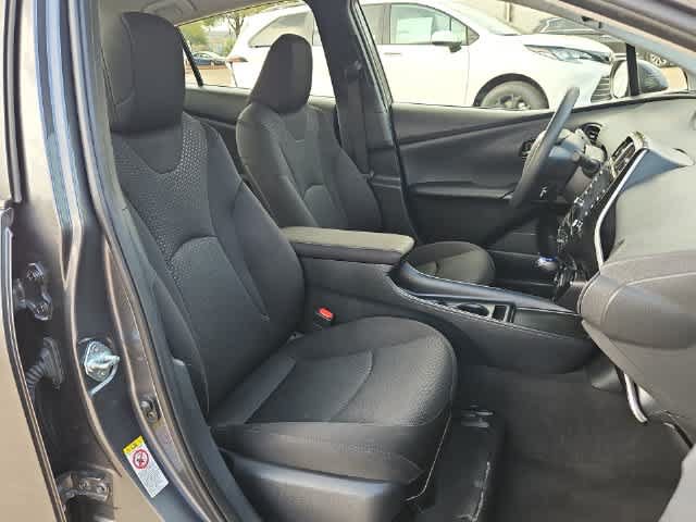 Used 2022 Toyota Prius LE FWD image 18