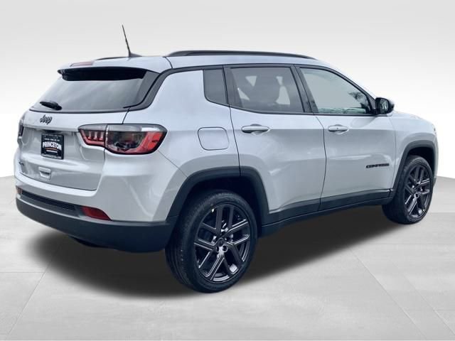 New 2026 Jeep Compass Latitude w/ Sun and Sound Group image 7
