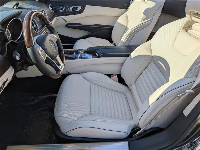 Used 2013 Mercedes-Benz SL 550 image 16