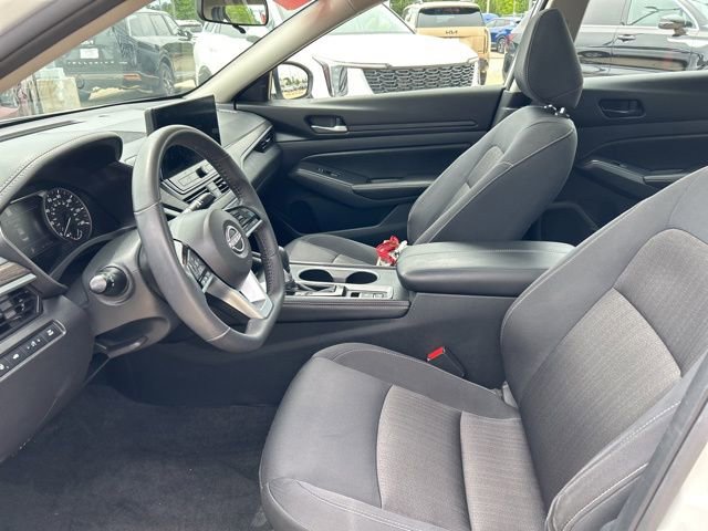 Used 2025 Nissan Altima 2.5 SV w/ SV Premium Package FWD image 30