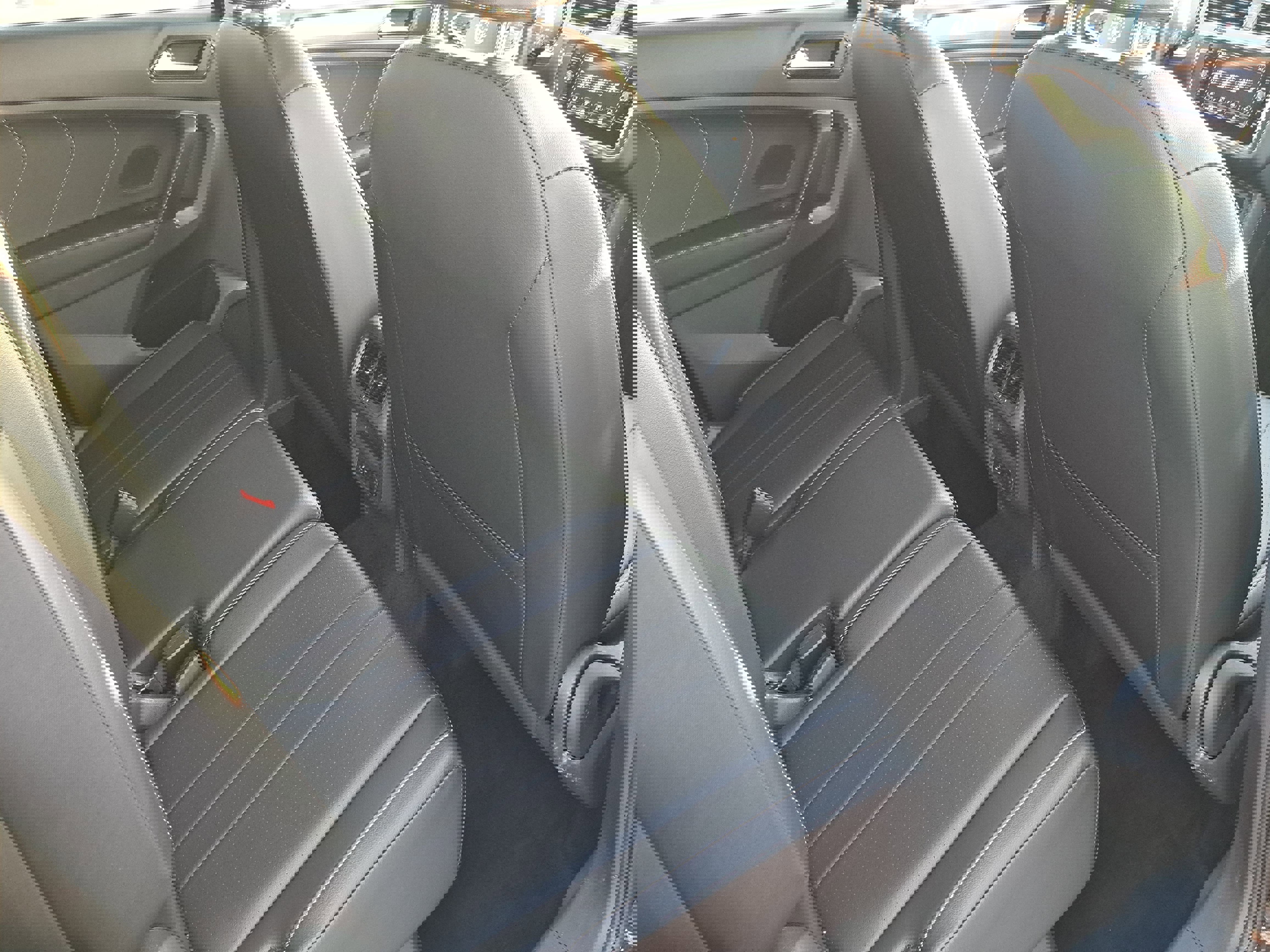 Used 2024 Volkswagen Tiguan SE image 11