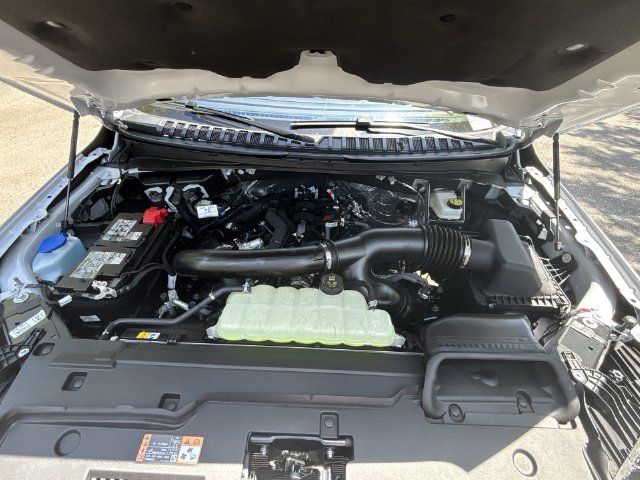 New 2025 Lincoln Navigator L Black Label AWD/4WD image 28