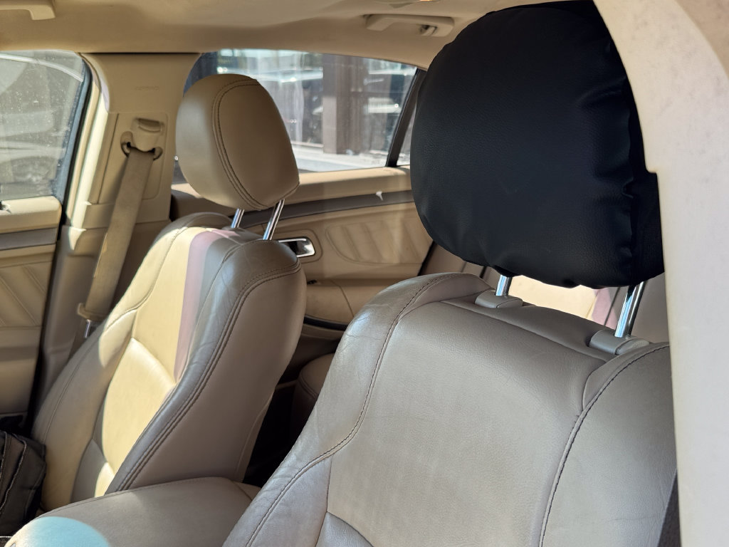 Used 2013 Ford Taurus SEL FWD image 18