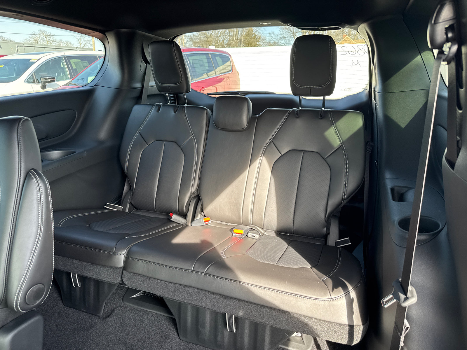 New 2026 Chrysler Pacifica Select w/ S Appearance Package FWD image 6