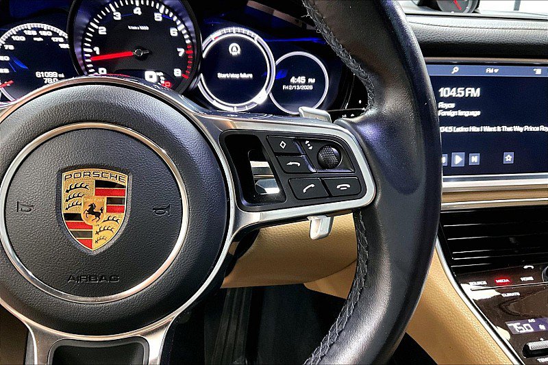Used 2019 Porsche Panamera w/ Premium Package image 20