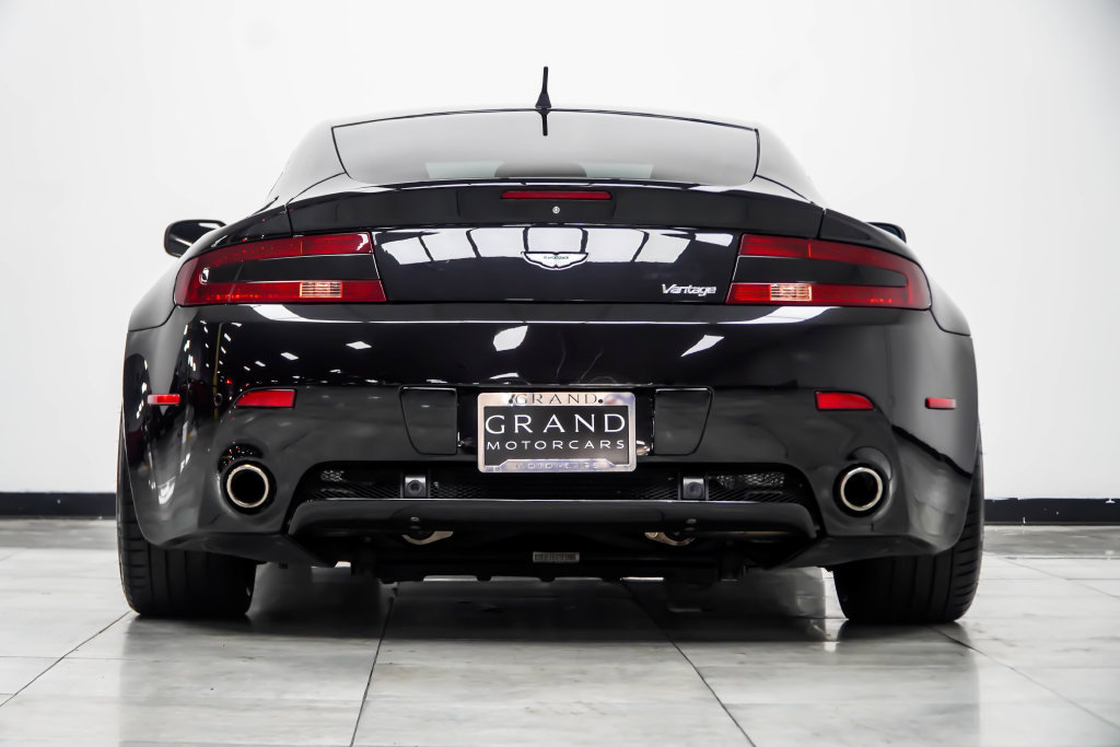 Used 2007 Aston Martin V8 Vantage Coupe RWD image 19
