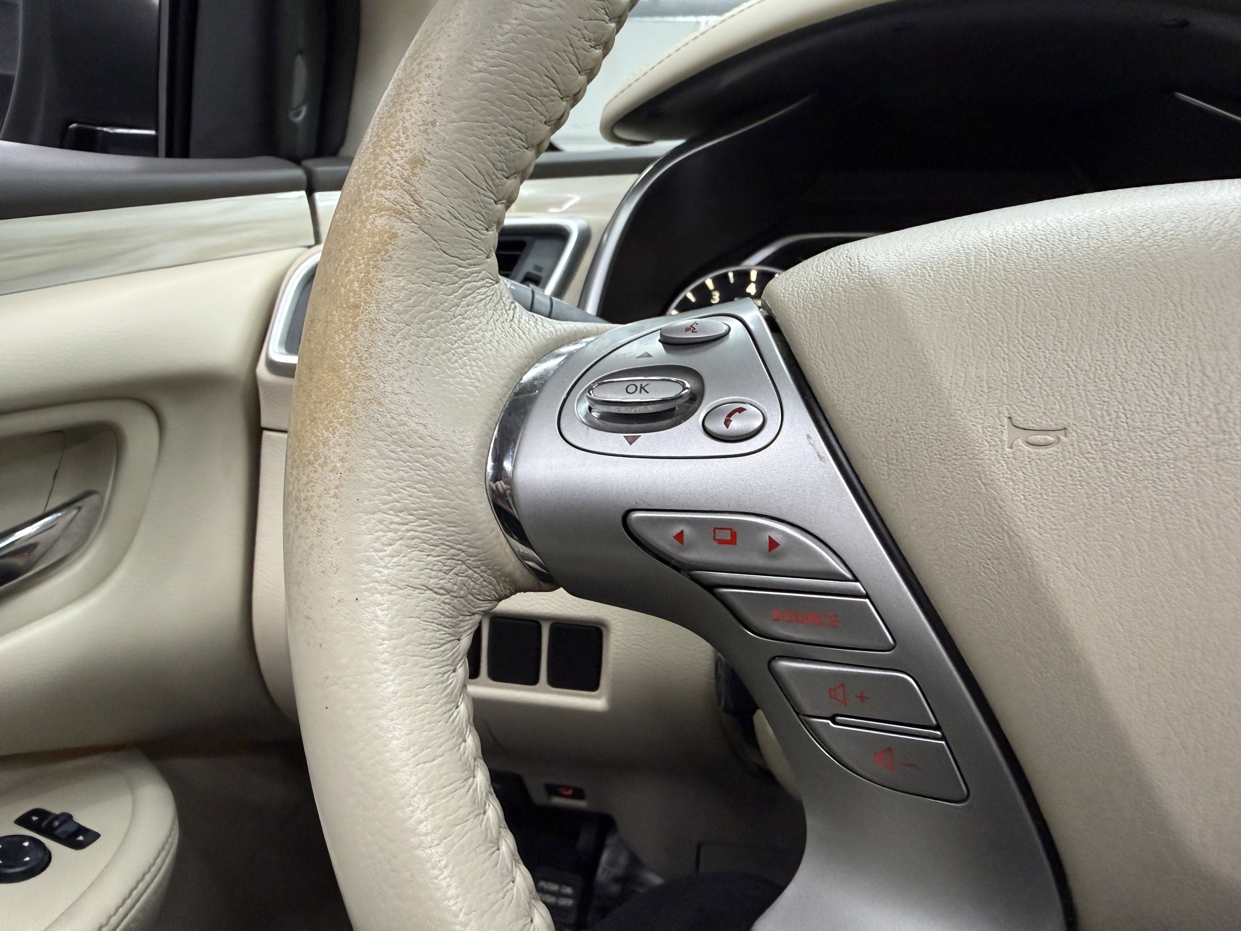 Used 2017 Nissan Murano Platinum image 15