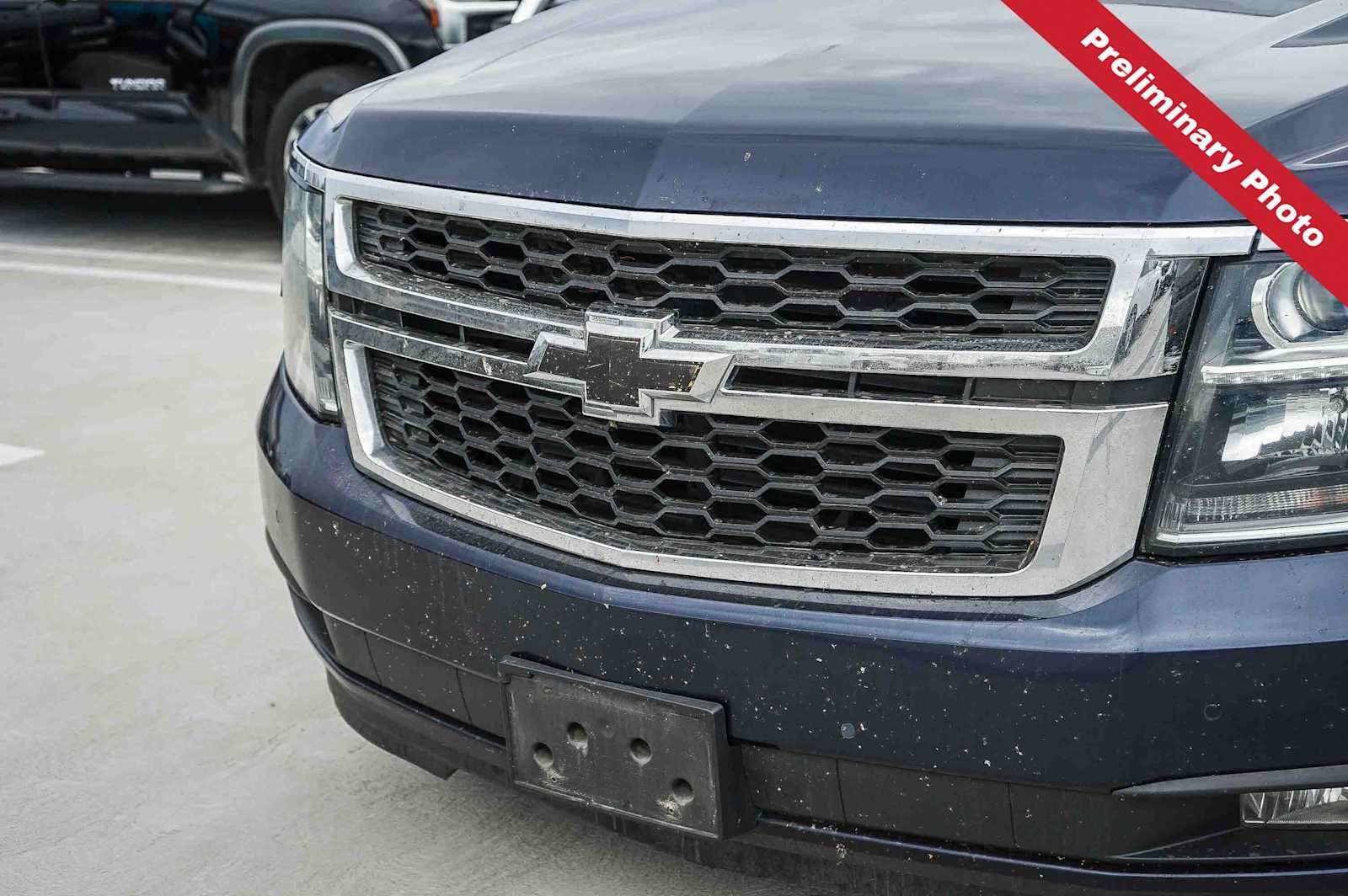 Used 2019 Chevrolet Tahoe LT w/ Luxury Package RWD image 5