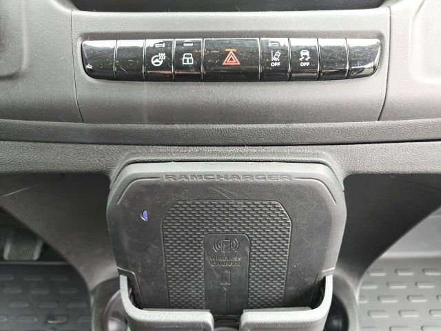 Used 2024 RAM ProMaster 3500 w/ Delivery Van Package image 21