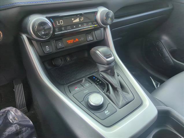 Used 2021 Toyota RAV4 XSE w/ XSE Grade Weather Package AWD/4WD image 17