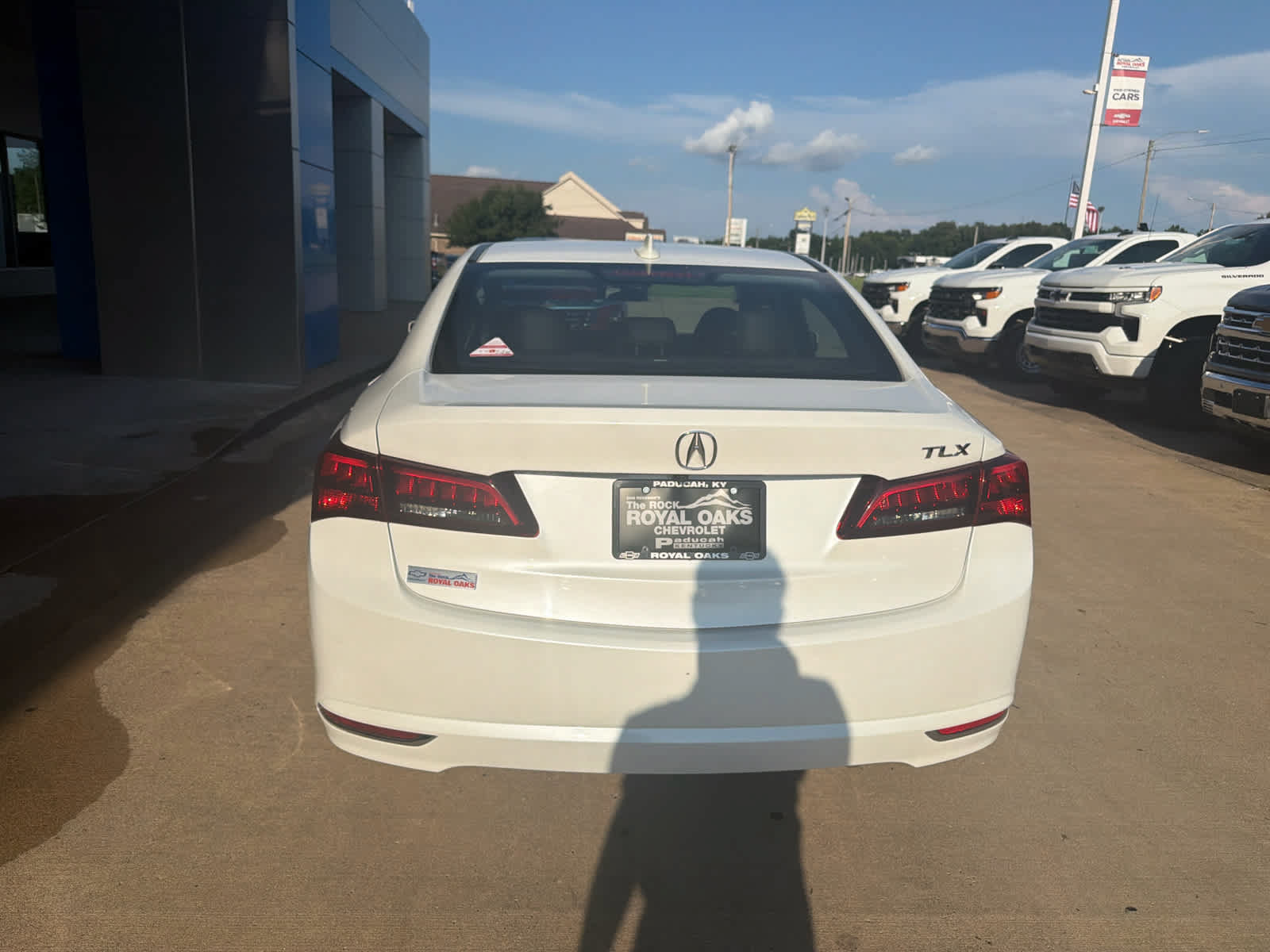 Used 2016 Acura TLX w/ Technology Package FWD image 4
