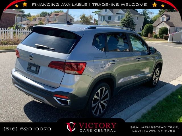 Used 2023 Volkswagen Taos SE image 4