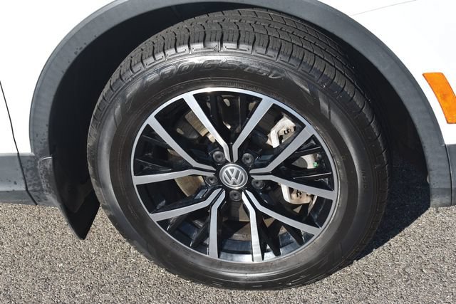 Used 2021 Volkswagen Tiguan SE FWD image 11