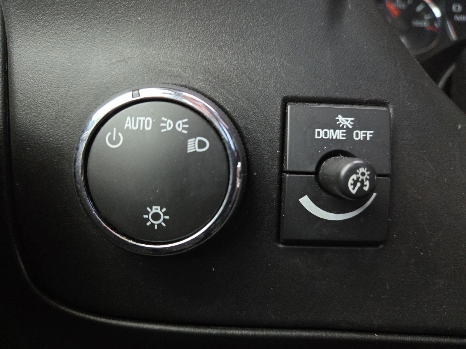 Used 2023 Chevrolet Express 2500 w/ Driver Convenience Package image 27