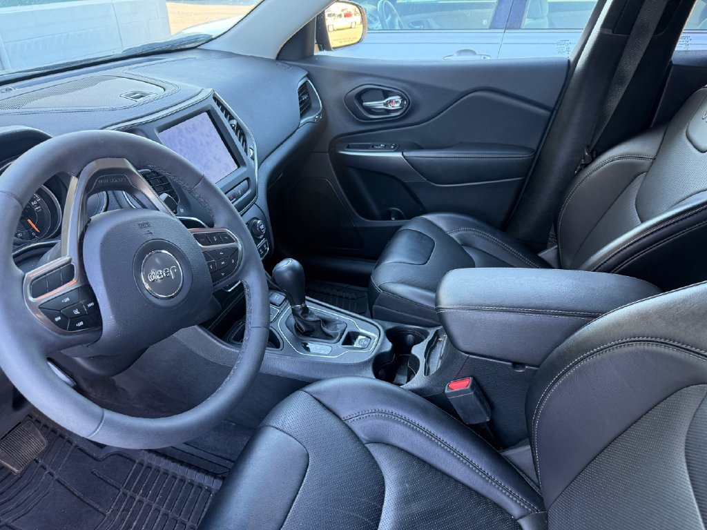 Used 2022 Jeep Cherokee Latitude Lux FWD image 21