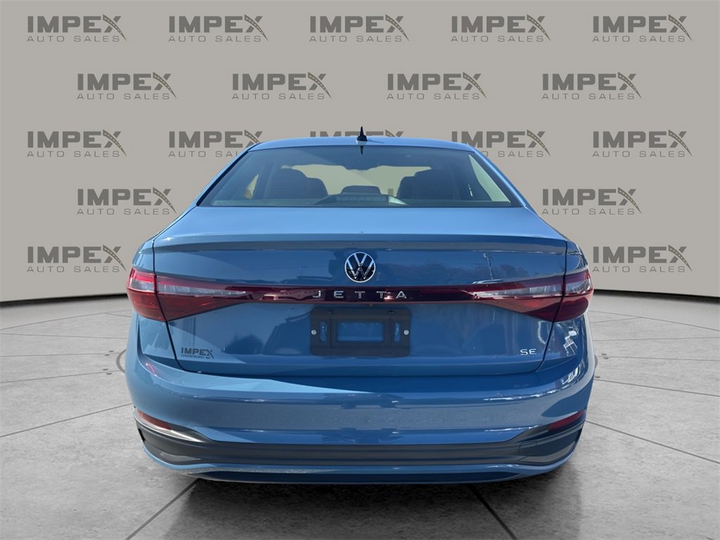 Used 2025 Volkswagen Jetta SE image 4