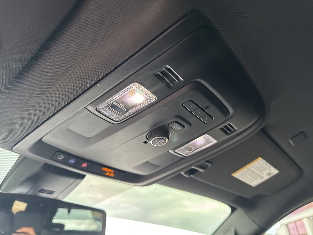 Used 2021 Chevrolet Tahoe Z71 image 33