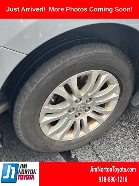 Used 2011 Toyota Sienna XLE FWD image 6
