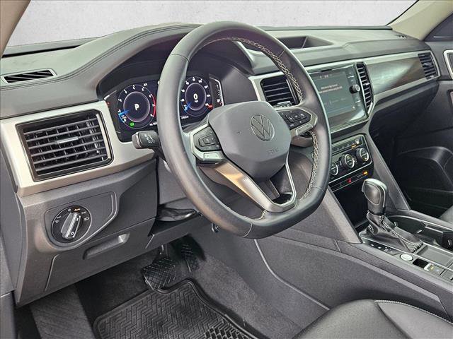 Used 2023 Volkswagen Atlas SE w/ Panoramic Sunroof Package image 10