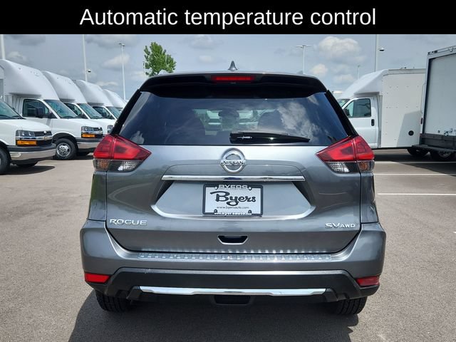 Used 2018 Nissan Rogue SV AWD/4WD image 8