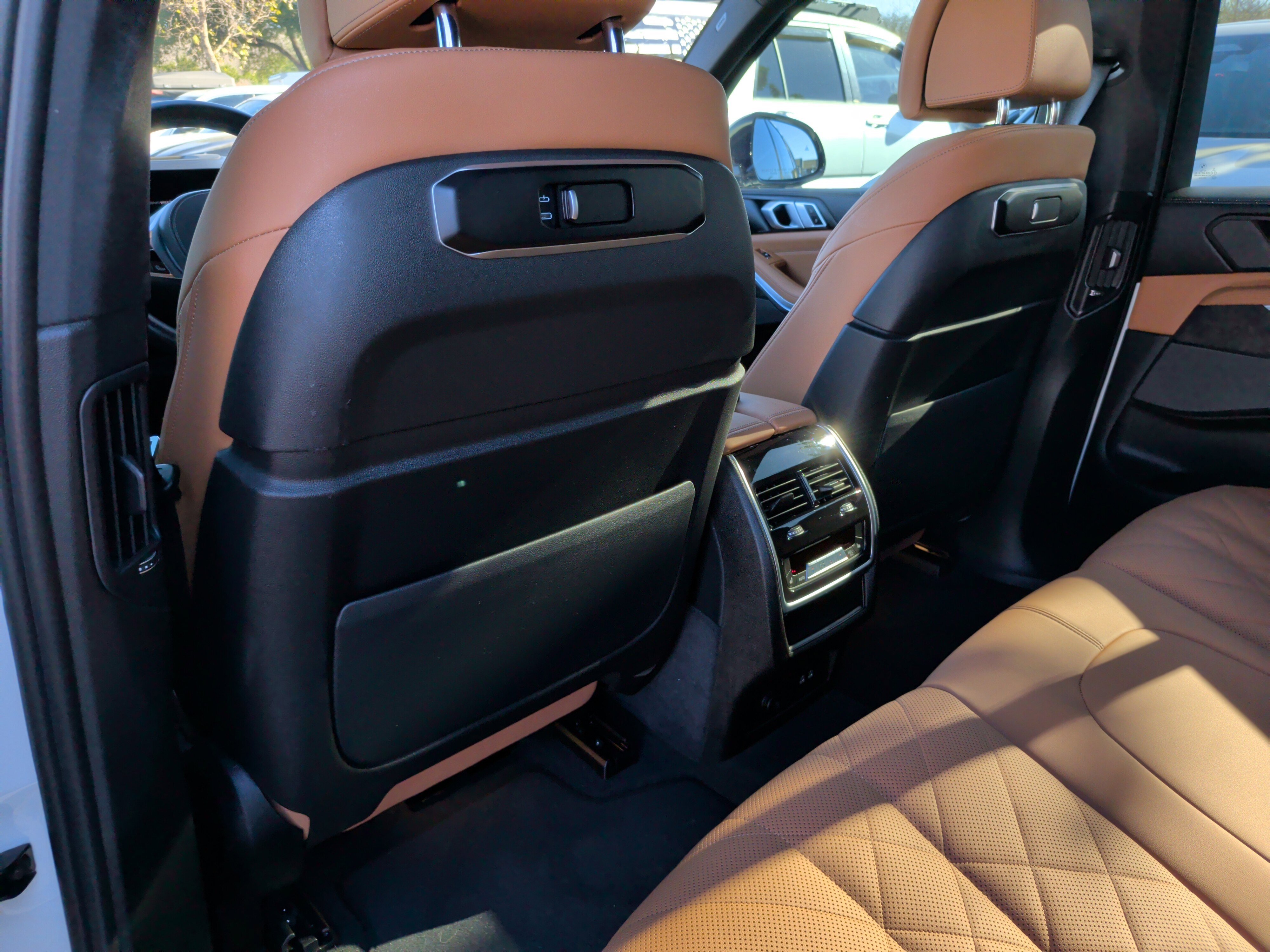 Certified 2025 BMW X5 xDrive40i w/ M Sport Package image 38