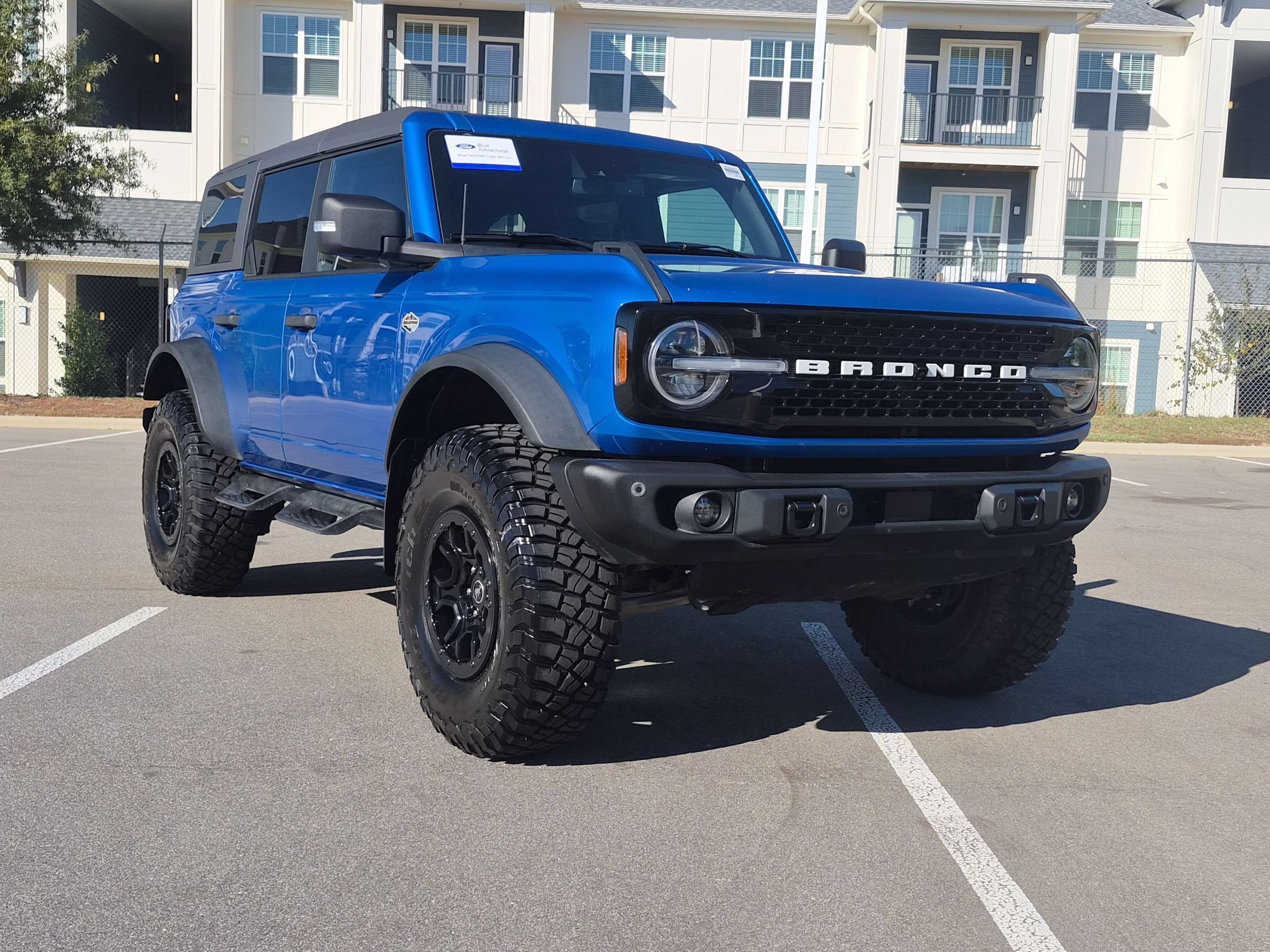 Certified 2023 Ford Bronco Wildtrak AWD/4WD image 1