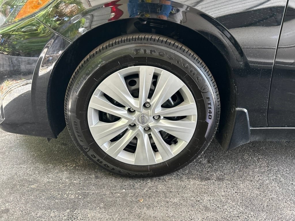 Certified 2025 Nissan Sentra S FWD image 46
