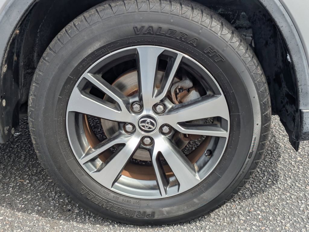 Used 2016 Toyota RAV4 XLE image 12
