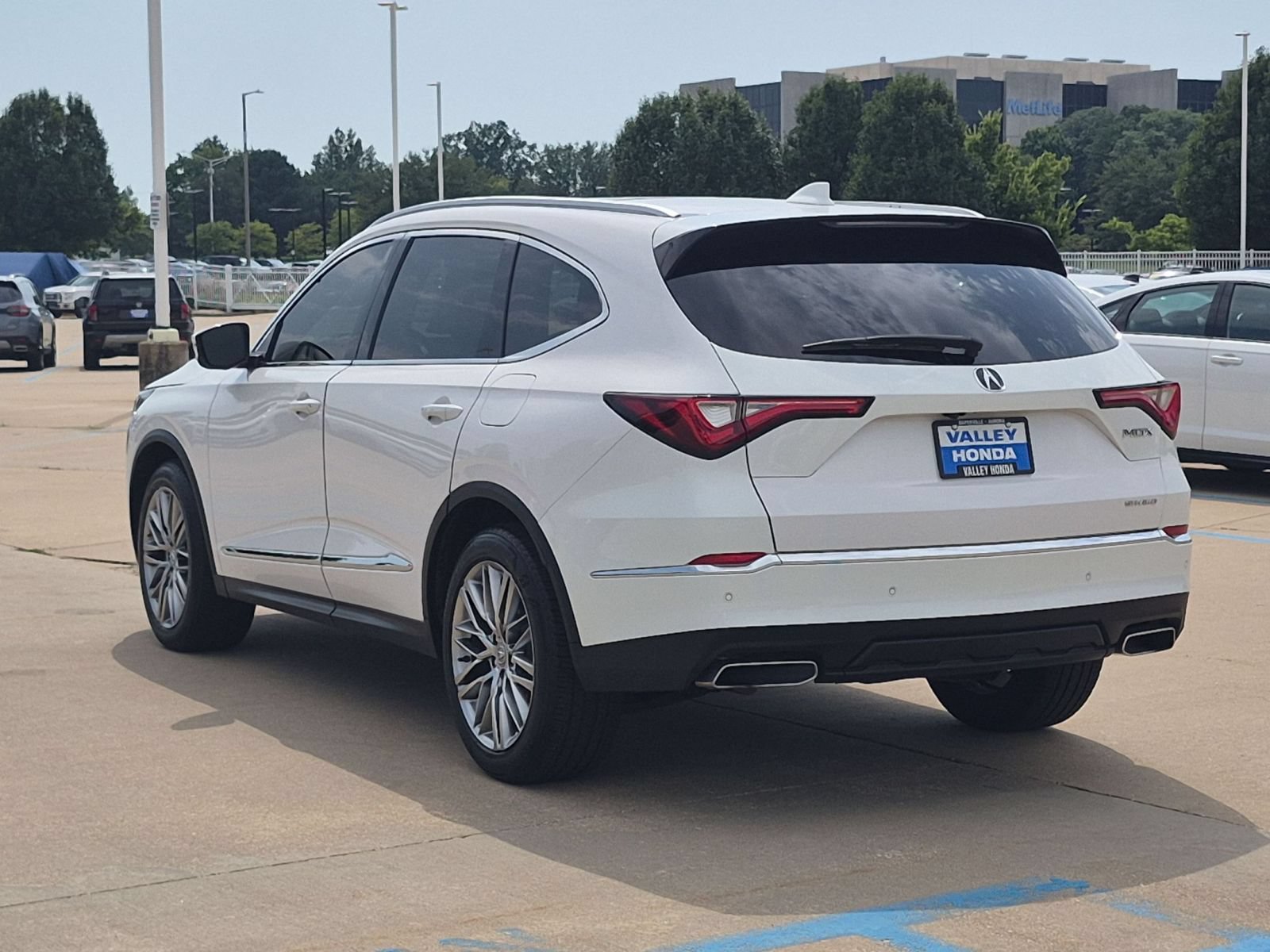 Used 2024 Acura MDX w/ Advance Package AWD/4WD image 8