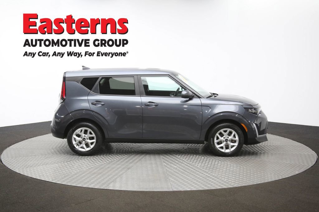 Used 2023 Kia Soul LX w/ LX Technology Package image 45