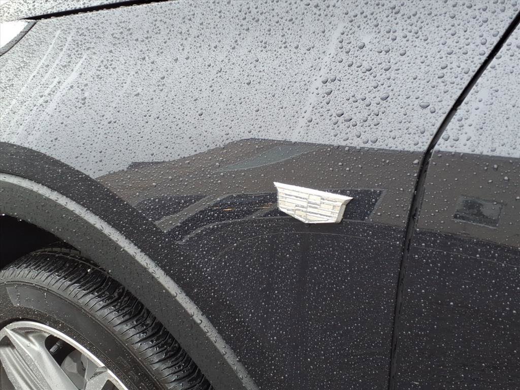 Certified 2023 Cadillac XT4 Sport w/ Cold Weather Package image 10