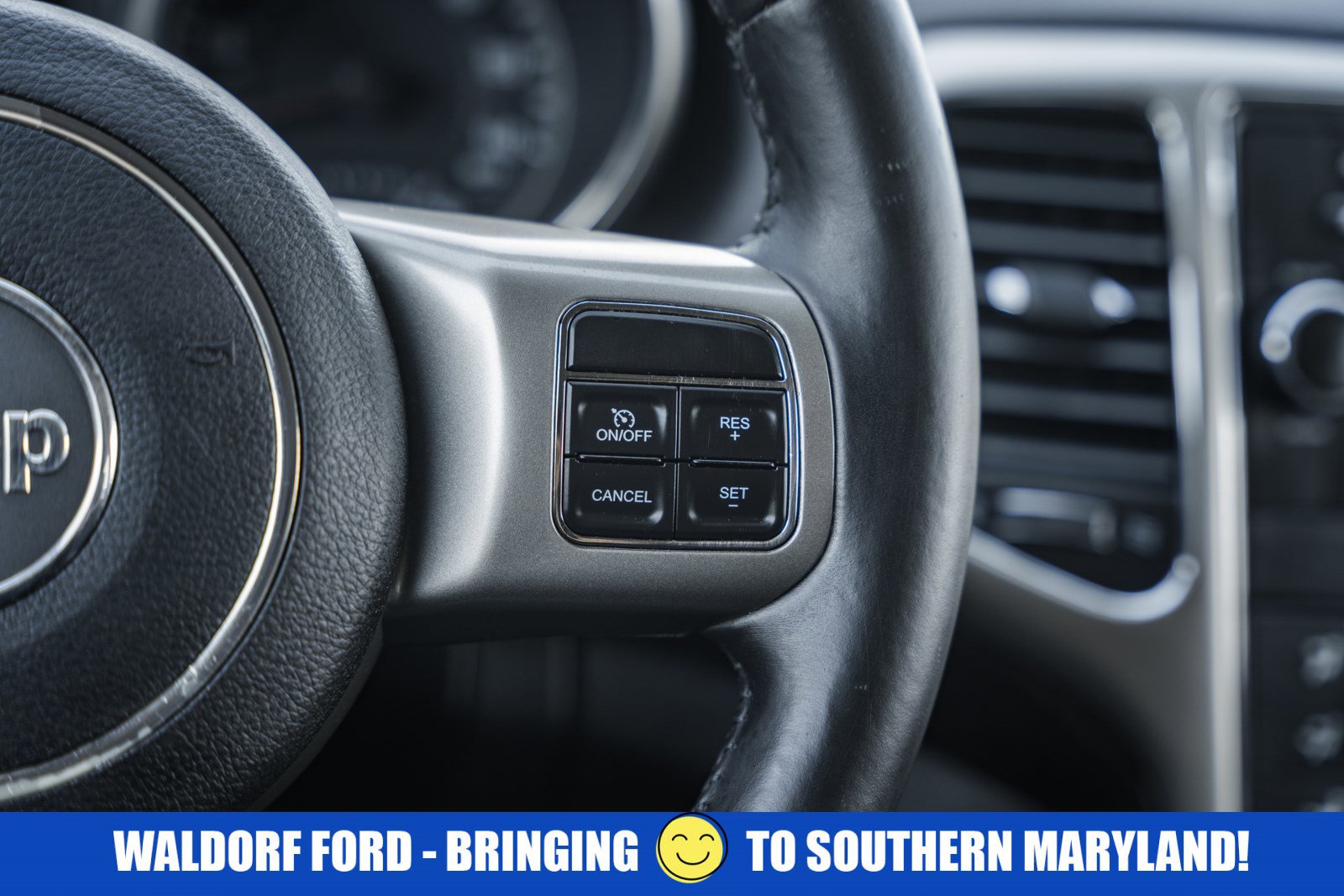 Used 2012 Jeep Grand Cherokee Laredo w/ Laredo E Group image 27