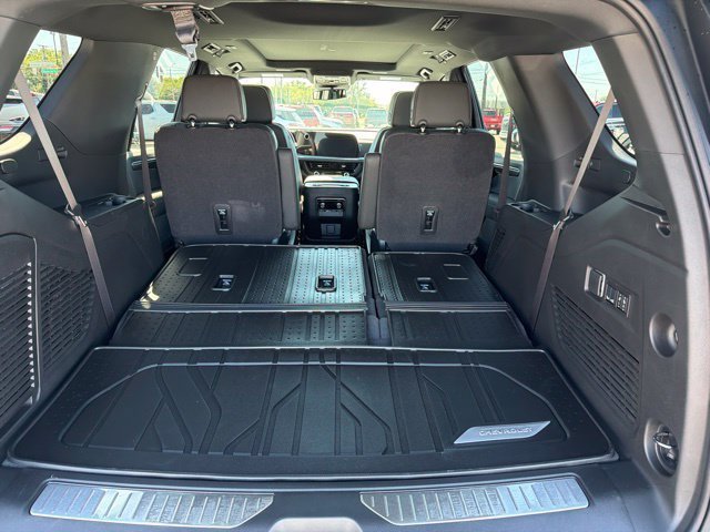 New 2027 Chevrolet Tahoe Premier w/ Sun And Tow Package AWD/4WD image 14