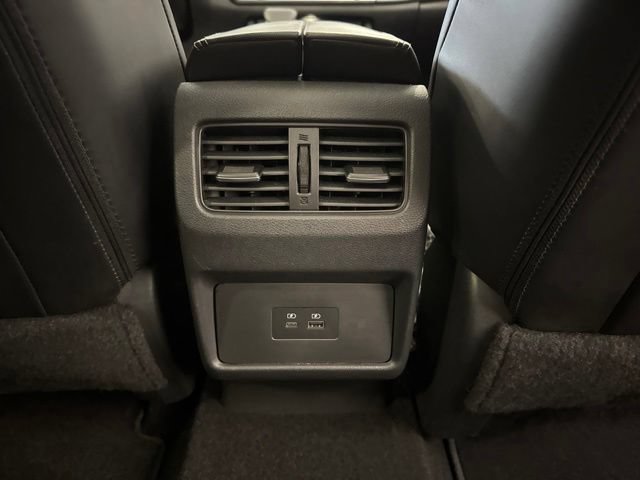 Used 2021 Nissan Rogue SV w/ Premium Package AWD/4WD image 18