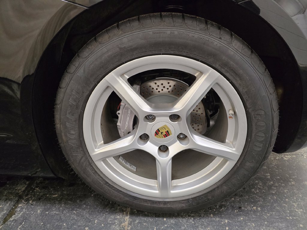 Used 2015 Porsche Boxster RWD image 11