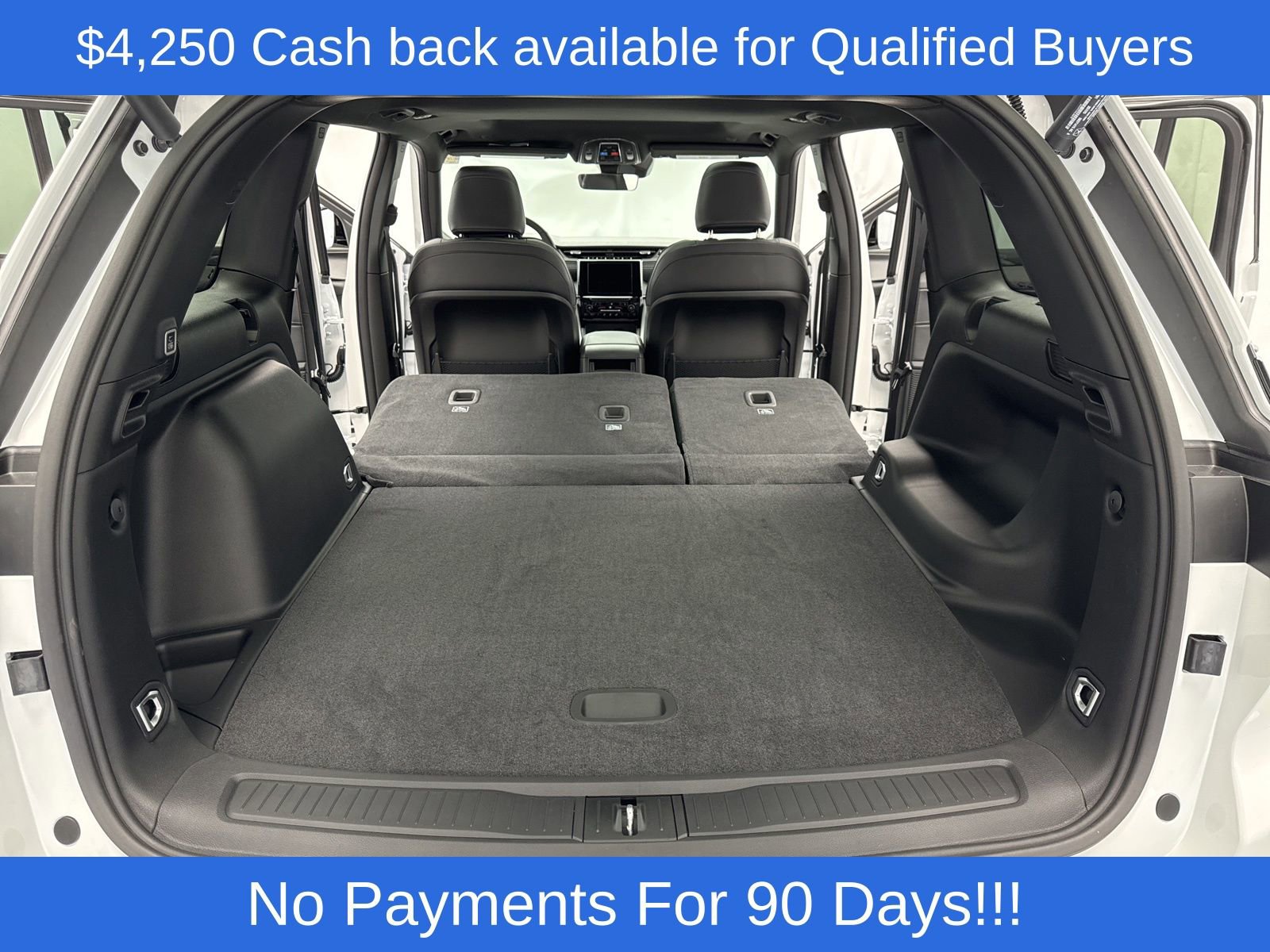 New 2025 Jeep Grand Cherokee Altitude image 40