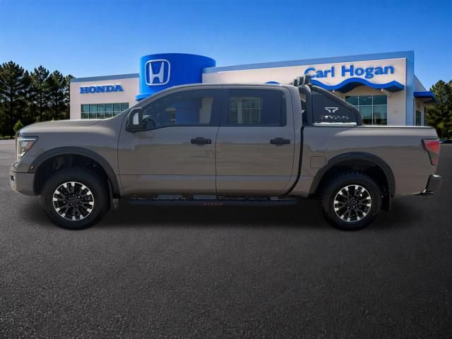 Used 2021 Nissan Titan PRO-4X w/ Pro-4x Convenience Package AWD/4WD image 10