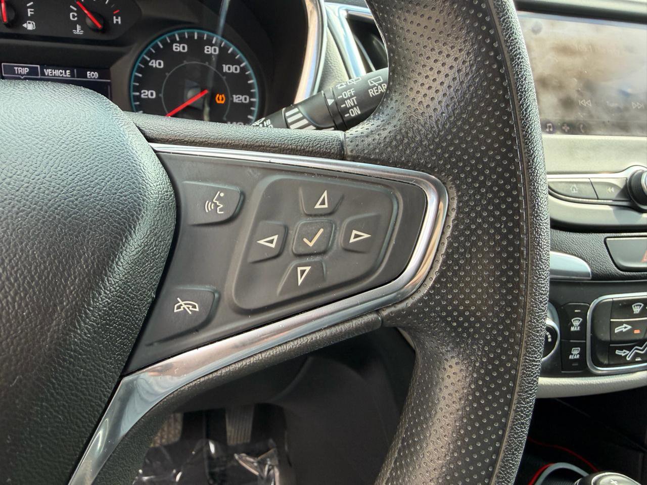 Used 2020 Chevrolet Equinox LS w/ LS Convenience Package FWD image 26