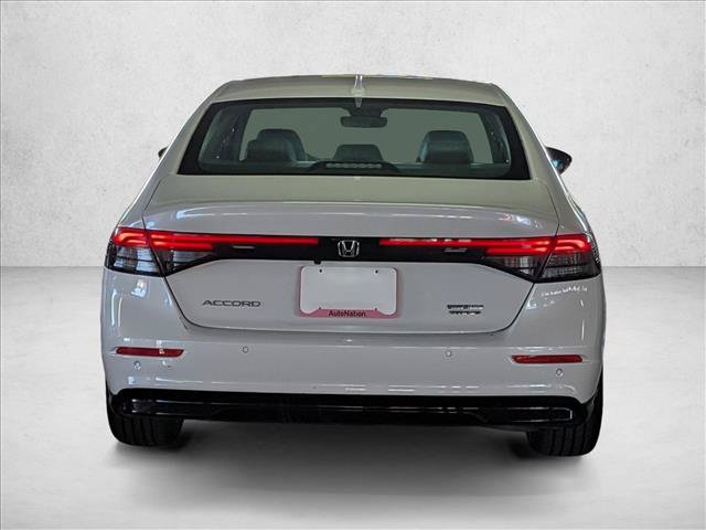 Used 2024 Honda Accord Touring image 7
