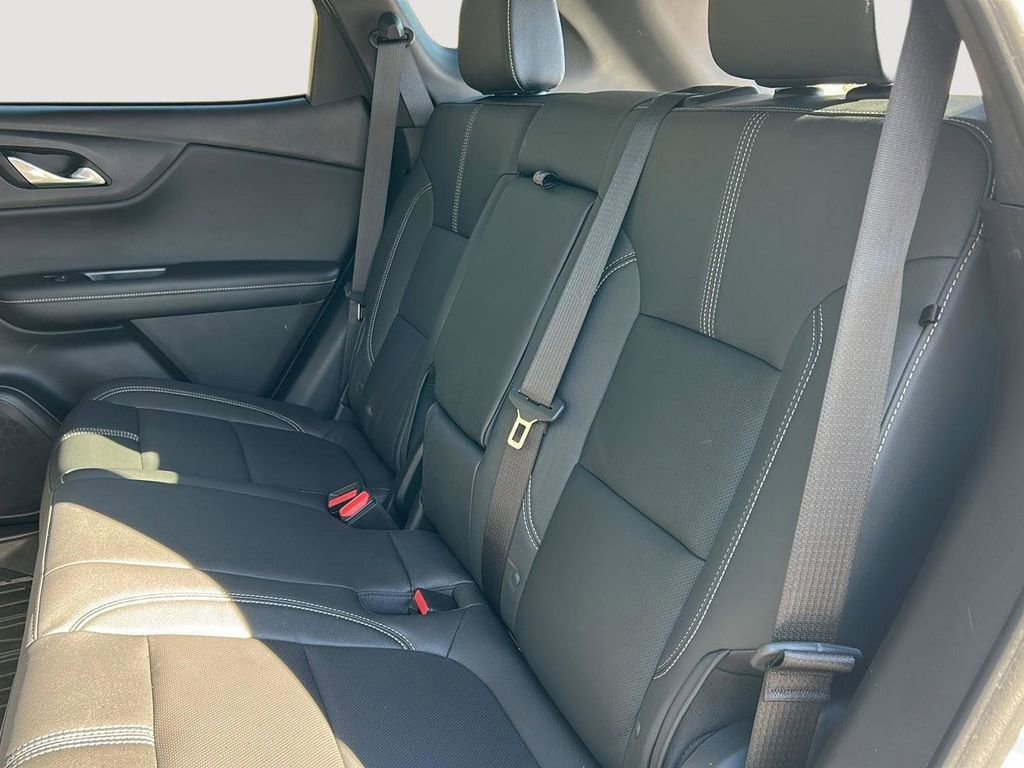 Used 2023 Chevrolet Blazer LT image 20