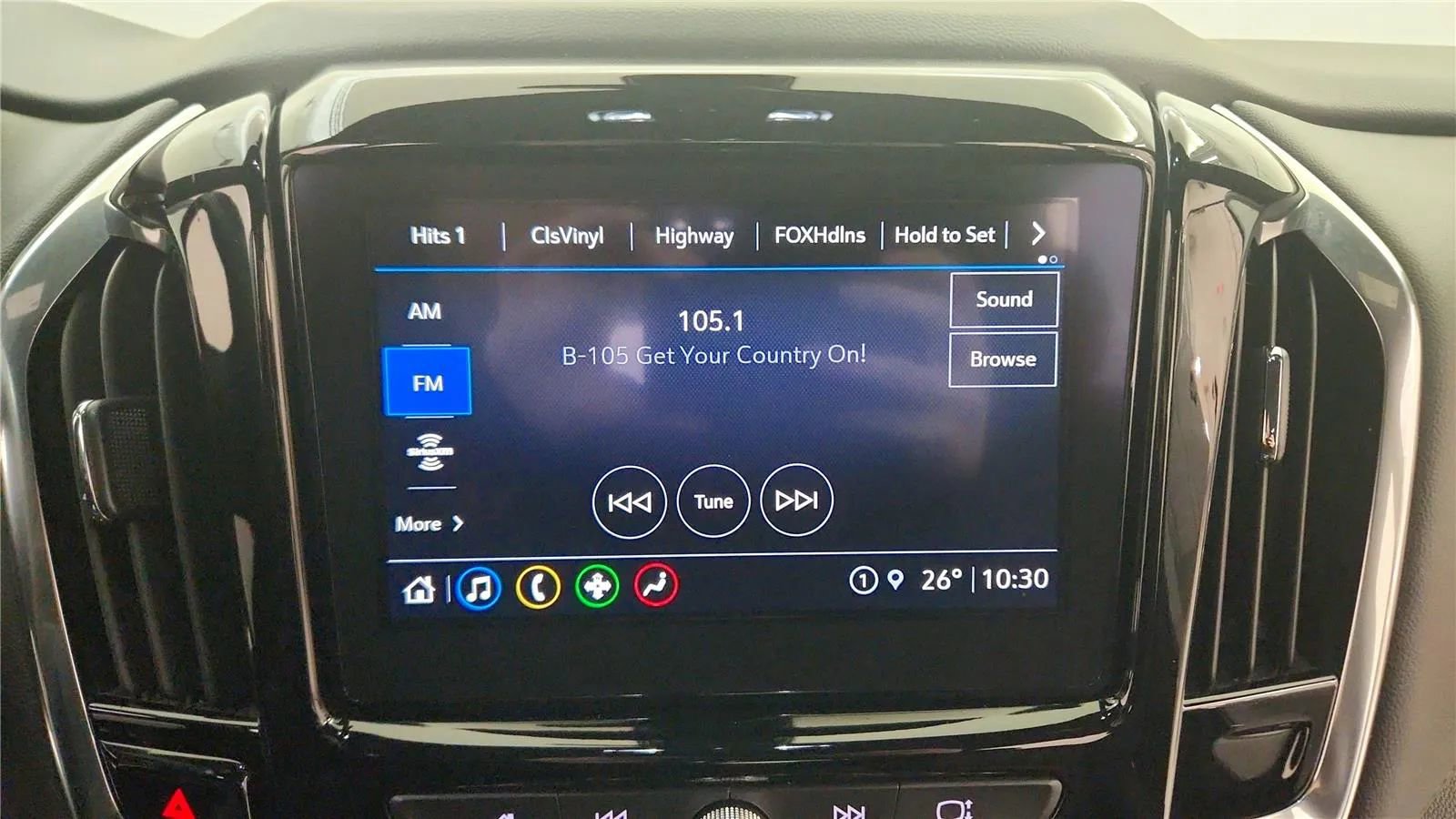 Used 2023 Chevrolet Traverse LT image 28